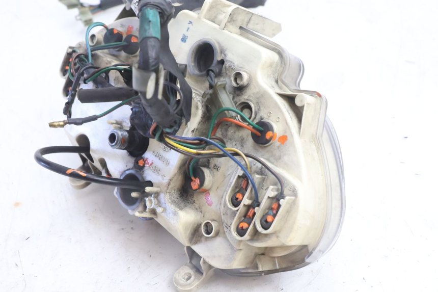 photo de CONTACHILOMETRI HONDA FES PANTHEON 2T 125 (1998 - 2002) - Stato della superficie e materiale