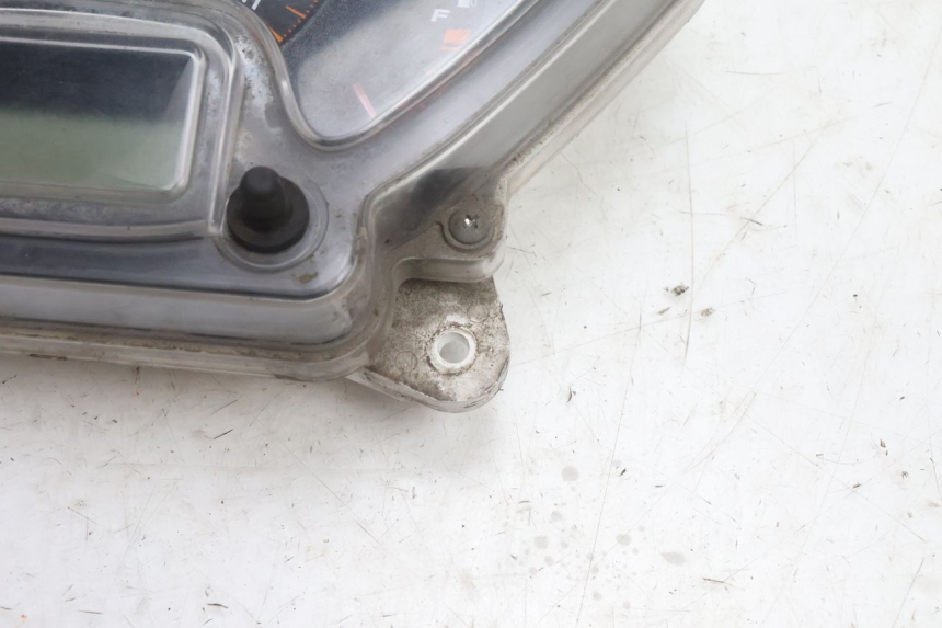 photo de CONTACHILOMETRI HONDA FES PANTHEON 125 (2003 - 2007) - Stato della superficie e materiale