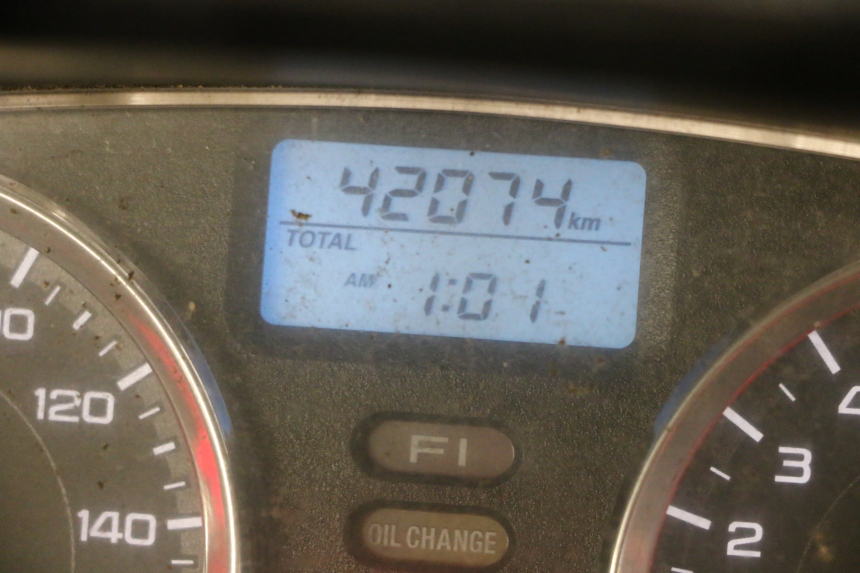 photo de CONTACHILOMETRI HONDA FES S-WING SWING ABS 125 (2007 - 2015) - Primo piano tecnico