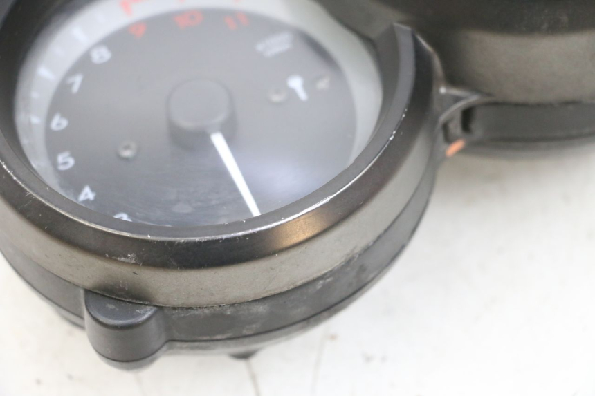 photo de CONTATORE YAMAHA FJR ABS 1300 (2006 - 2012) - Primo piano tecnico