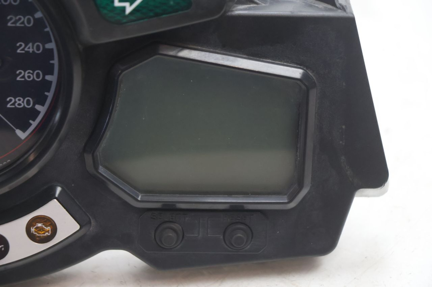 photo de CONTACHILOMETRI YAMAHA FJR 1300 (2001 - 2005) - Primo piano tecnico