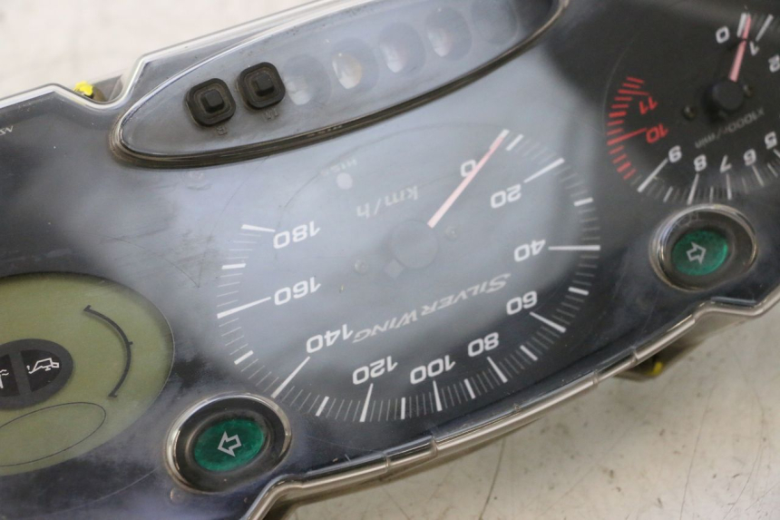 photo de CONTACHILOMETRI HONDA FJS SILVER WING SILVERWING 400 (2005 - 2008) - Altra angolazione