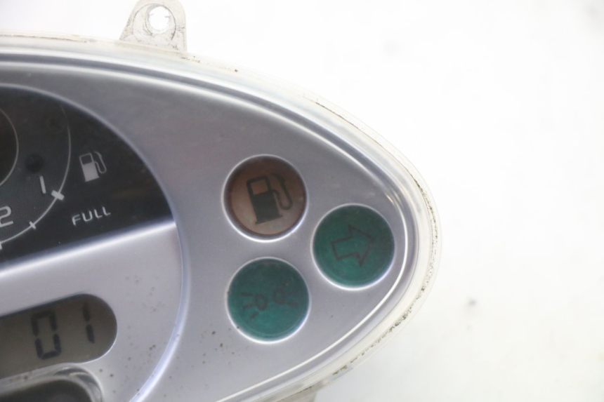 photo de CONTACHILOMETRI PIAGGIO FLY 2T 50 (2004 - 2017) - Primo piano tecnico