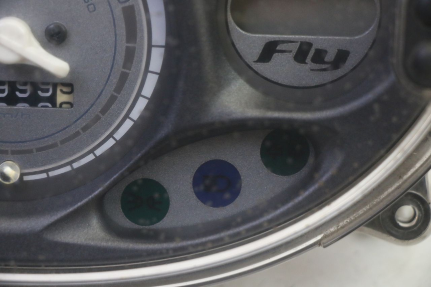 photo de CONTACHILOMETRI PIAGGIO FLY 4T 50 (2013 - 2017) - Vista d'insieme del prodotto