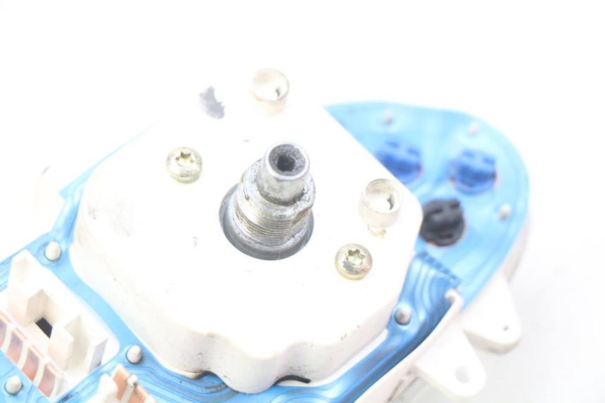 photo de CONTACHILOMETRI PIAGGIO FLY 100 (2006 - 2010) - Primo piano tecnico