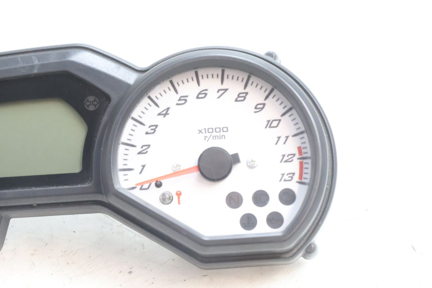 photo de CONTACHILOMETRI YAMAHA FZ8 800 (2010 - 2016) - Zoom sullo stato d'uso