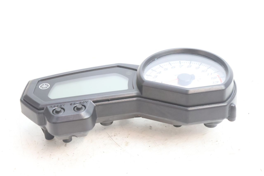 photo de CONTACHILOMETRI YAMAHA FZ8 800 (2010 - 2016) - Altra angolazione