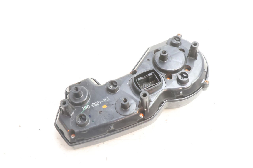 photo de CONTACHILOMETRI YAMAHA FZ8 800 (2010 - 2016) - Dettagli dei punti di fissaggio