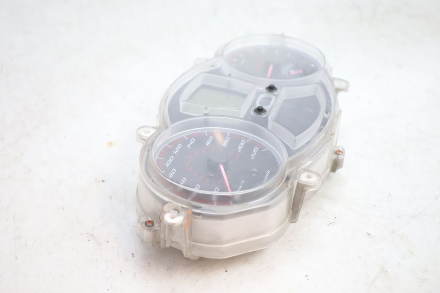 photo de CONTACHILOMETRI GILERA GP 800 (2007 - 2013) - Altra vista dell'articolo