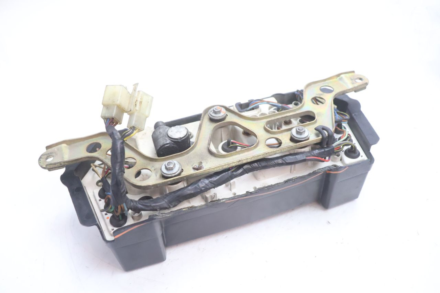 photo de CONTACHILOMETRI KAWASAKI GPX F ZX750F 750 (1986 - 1990) - Caratteristiche distintive
