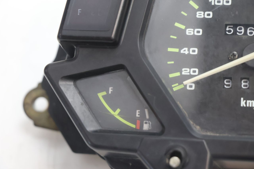 photo de CONTACHILOMETRI KAWASAKI GPX F ZX750F 750 (1986 - 1990) - Zoom sullo stato d'uso