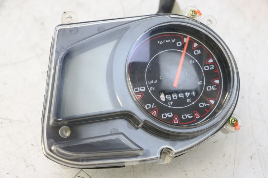 photo de CONTACHILOMETRI TNT MOTOR GRIDO 2T 50 (2010 - 2019) - Zoom sullo stato d'uso