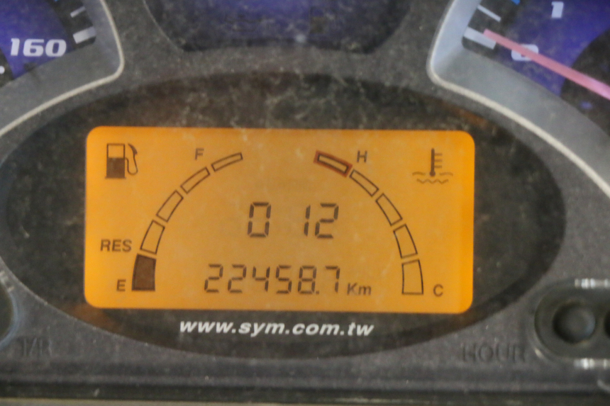 photo de CONTACHILOMETRI SYM GTS EVO 125 (2009 - 2013) - Dettagli dei punti di fissaggio