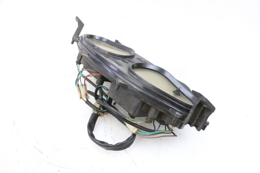 photo de CONTACHILOMETRI JM MOTORS GTS 125 (2015 - 2019) - Stato della superficie e materiale