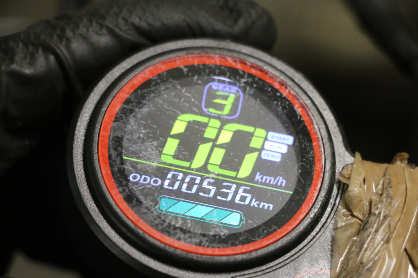 photo de CONTACHILOMETRI HITWAY H5 1 - Altra angolazione