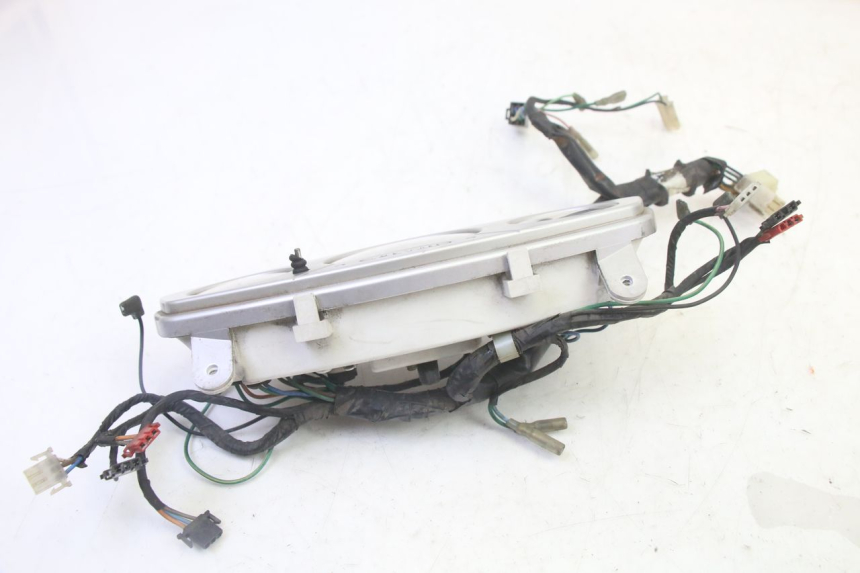 photo de CONTACHILOMETRI DAELIM HISTORY 125 (2001 - 2002) - Dettagli dei punti di fissaggio