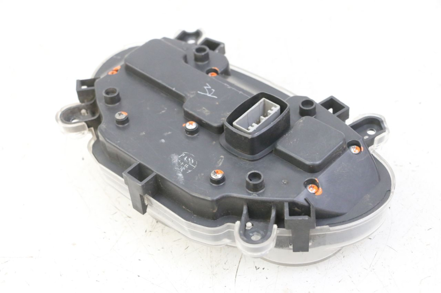 photo de CONTACHILOMETRI PIAGGIO IE MP3 YOURBAN 300 (2011 - 2016) - Altra angolazione