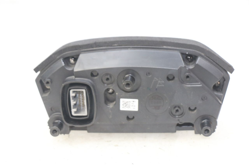 photo de CONTACHILOMETRI HONDA INTEGRA NC D 750 (2016 - 2018) - Dettagli dei punti di fissaggio