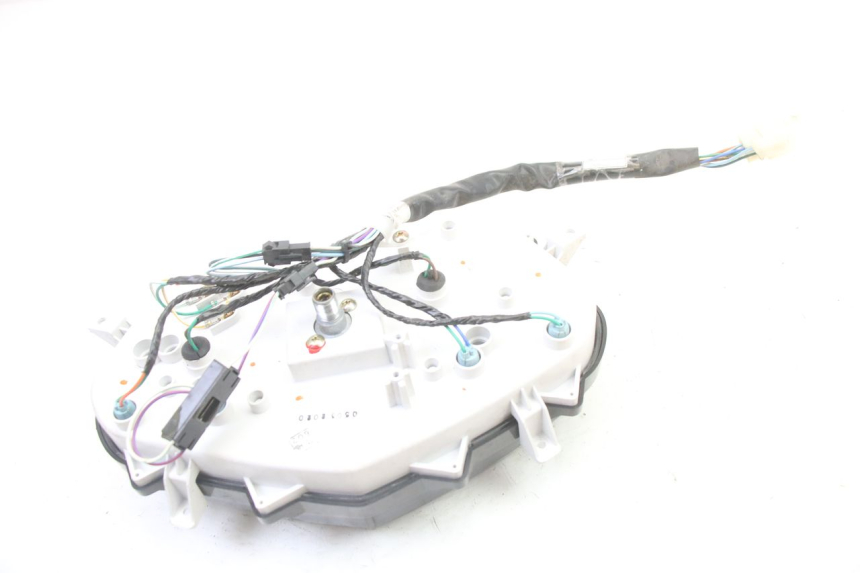 photo de CONTACHILOMETRI SYM JET 14 4T 50 (2018 - 2022) - Stato della superficie e materiale