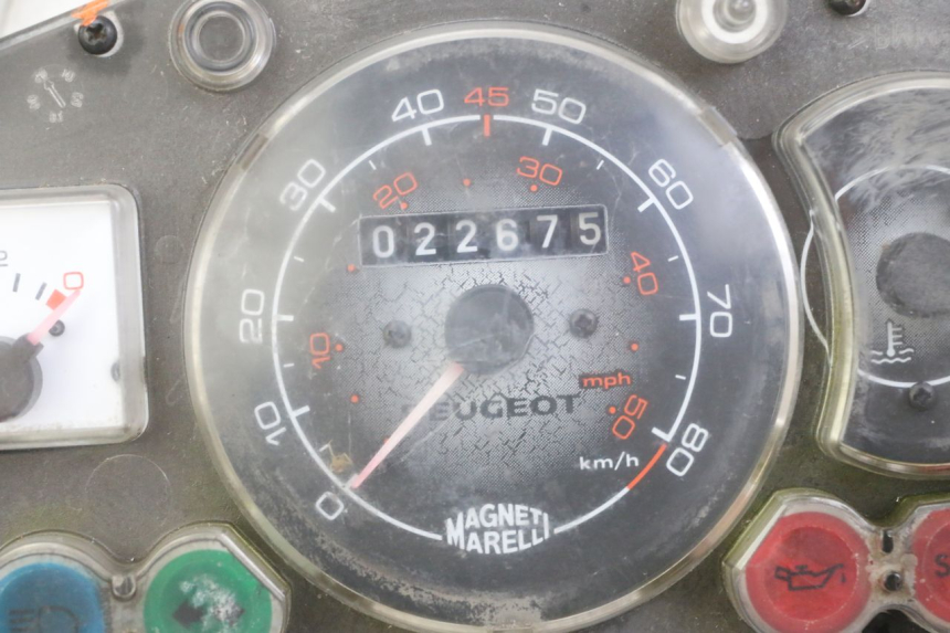 photo de CONTACHILOMETRI PEUGEOT JET FORCE CARBU 50 (2003 - 2016) - Zoom sui componenti