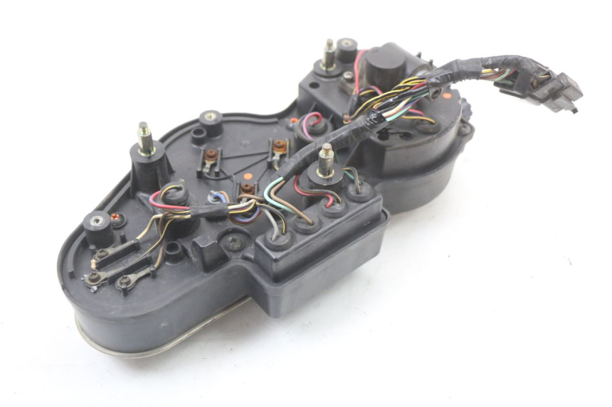 photo de CONTACHILOMETRI KAWASAKI ZR7 ZR-7 S 750 (1999 - 2004) - Stato della superficie e materiale