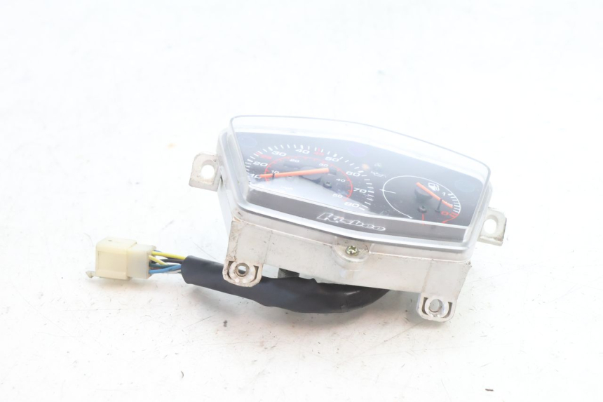 photo de CONTACHILOMETRI PEUGEOT KISBEE 2T 50 (2010 - 2017) - Primo piano tecnico