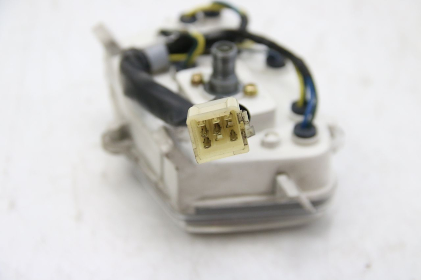 photo de CONTACHILOMETRI PEUGEOT KISBEE 4T 50 (2018 - 2022) - Zoom sullo stato d'uso