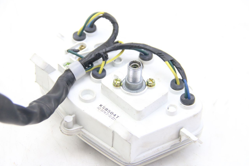 photo de CONTACHILOMETRI PEUGEOT KISBEE 4T 50 (2018 - 2022) - Primo piano tecnico