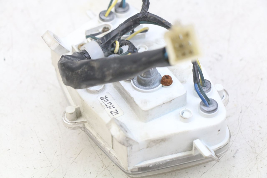 photo de CONTACHILOMETRI PEUGEOT KISBEE 4T 50 (2018 - 2022) - Zoom sullo stato d'uso