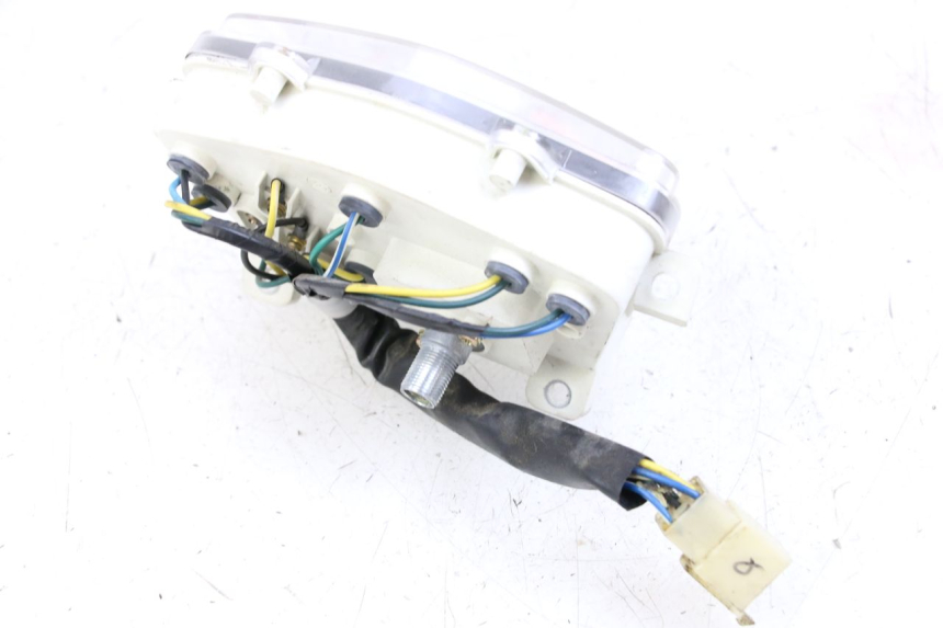 photo de CONTACHILOMETRI PEUGEOT KISBEE 4T 50 (2018 - 2022) - Dettagli dei punti di fissaggio