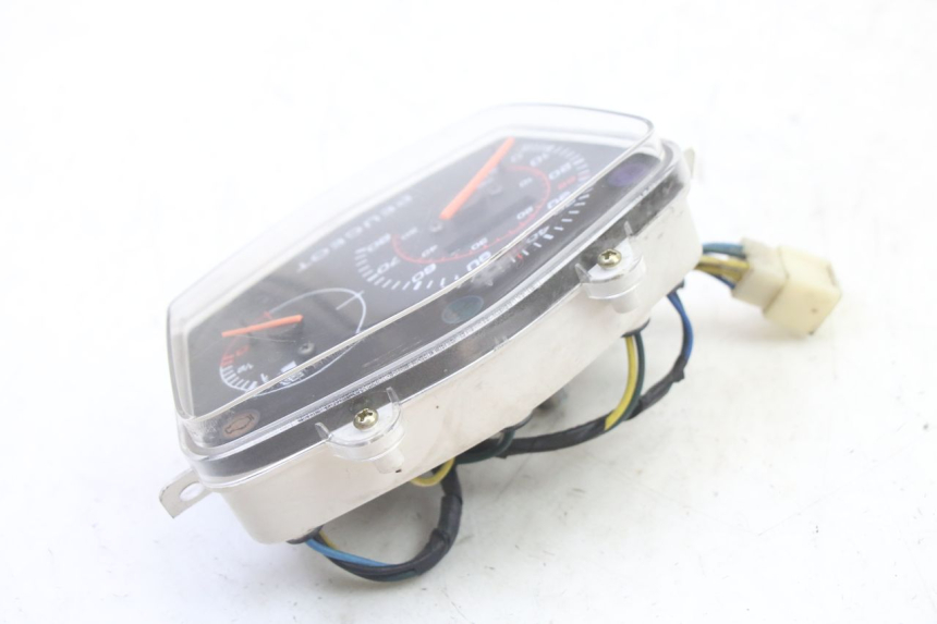 photo de CONTACHILOMETRI PEUGEOT KISBEE 4T 50 (2018 - 2022) - Vista d'insieme del prodotto