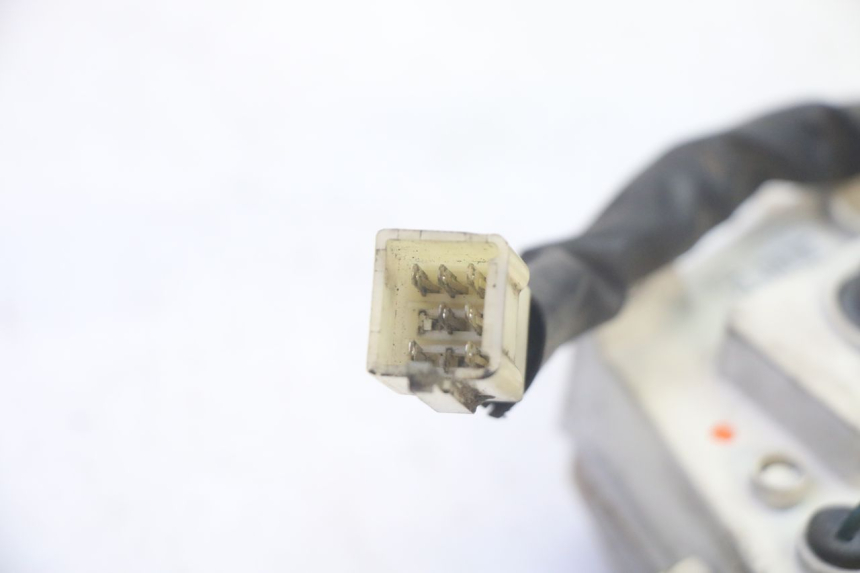 photo de CONTACHILOMETRI PEUGEOT KISBEE 4T 50 (2018 - 2022) - Ricambio usato controllato