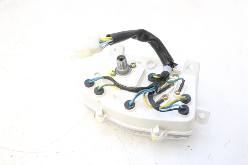 photo de CONTACHILOMETRI PEUGEOT KISBEE 4T 50 (2023 - 2026) - Altra angolazione