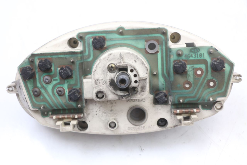 photo de CONTACHILOMETRI RENAULT KOURANOS 125 (2001 - 2004) - Dettagli dei punti di fissaggio