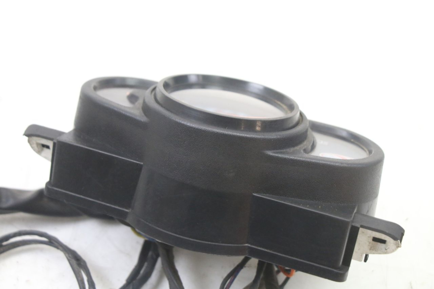 photo de CONTACHILOMETRI KYMCO AGILITY 4T 50 (2018 - 2022) - Dettagli dei punti di fissaggio