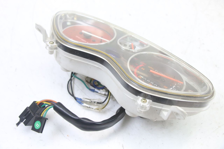 photo de CONTACHILOMETRI LONGJIA SHARPY 125 (2020 - 2024) - Primo piano tecnico