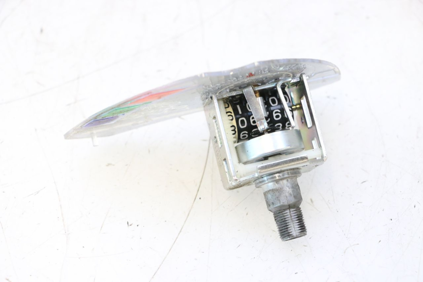 photo de CONTACHILOMETRI PEUGEOT LUDIX SNAKE 2T 50 (2004 - 2014) - Dettagli dei punti di fissaggio