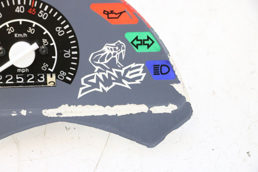 photo de CONTACHILOMETRI PEUGEOT LUDIX SNAKE 2T 50 (2004 - 2014) - Stato della superficie e materiale