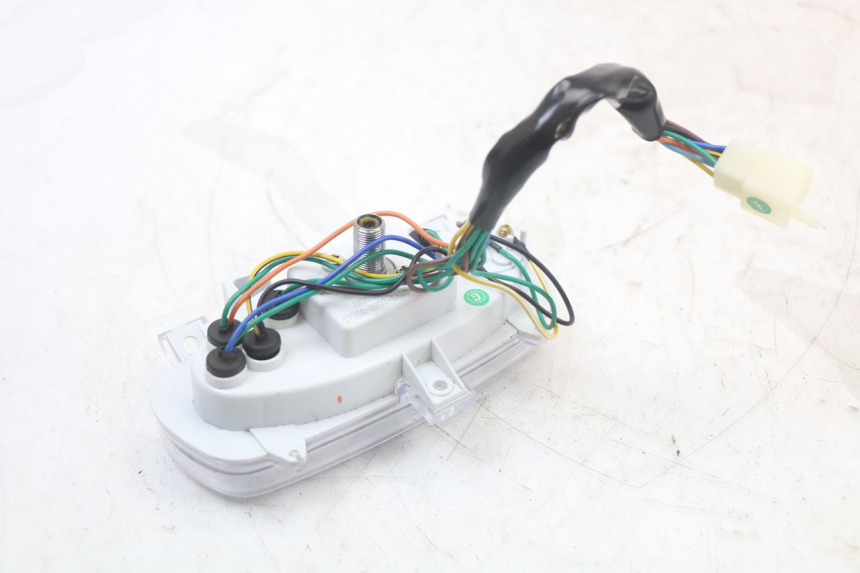 photo de CONTACHILOMETRI MASH LEGEND'R 4T 50 (2021 - 2025) - Stato della superficie e materiale