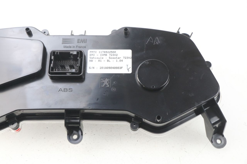 photo de CONTACHILOMETRI PEUGEOT METROPOLIS 400 (2017 - 2020) - Ricambio usato controllato