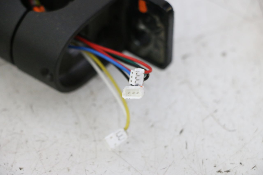 photo de CONTACHILOMETRI XIAOMI MI PRO 2 1 - Marcature e riferimenti originali