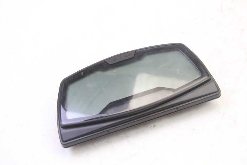 photo de CONTACHILOMETRI PIAGGIO MP3 HPE 310 (2024 - 2025) - Altra angolazione