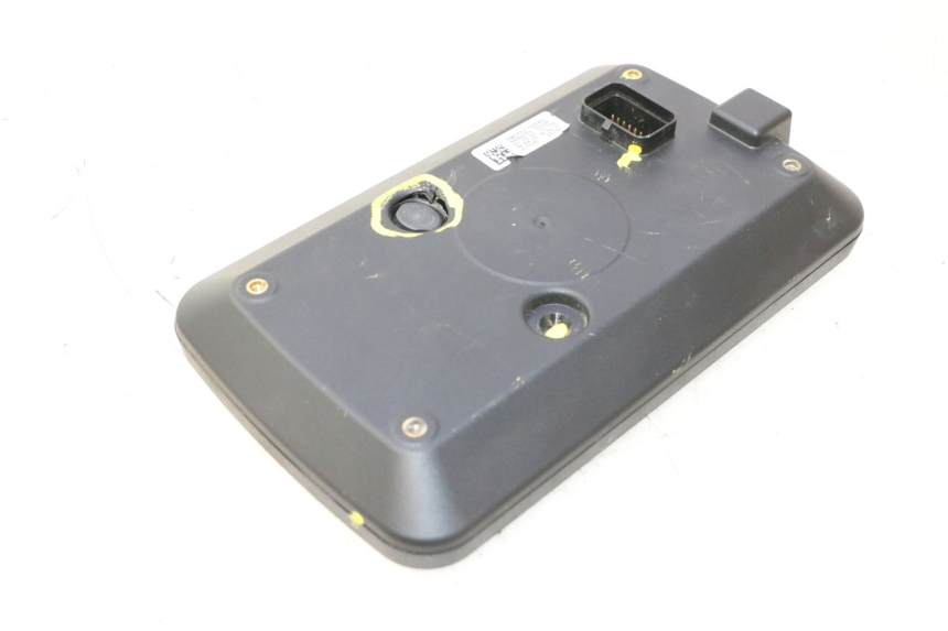 photo de CONTACHILOMETRI PIAGGIO MP3 HPE 530 (2022 - 2026) - Altra vista dell'articolo