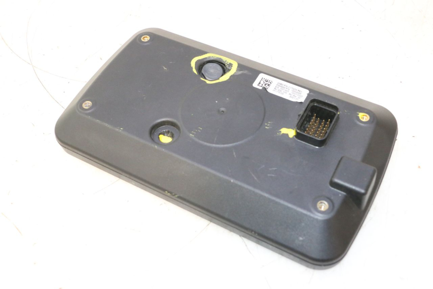 photo de CONTACHILOMETRI PIAGGIO MP3 HPE 530 (2022 - 2026) - Caratteristiche distintive