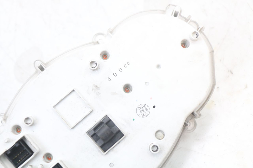 photo de CONTACHILOMETRI PIAGGIO MP3 LT 400 (2007 - 2012) - Caratteristiche distintive