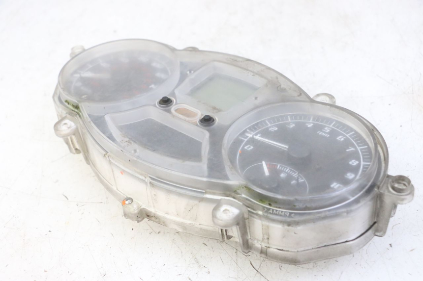 photo de CONTACHILOMETRI PIAGGIO MP3 LT 400 (2007 - 2012) - Altra angolazione