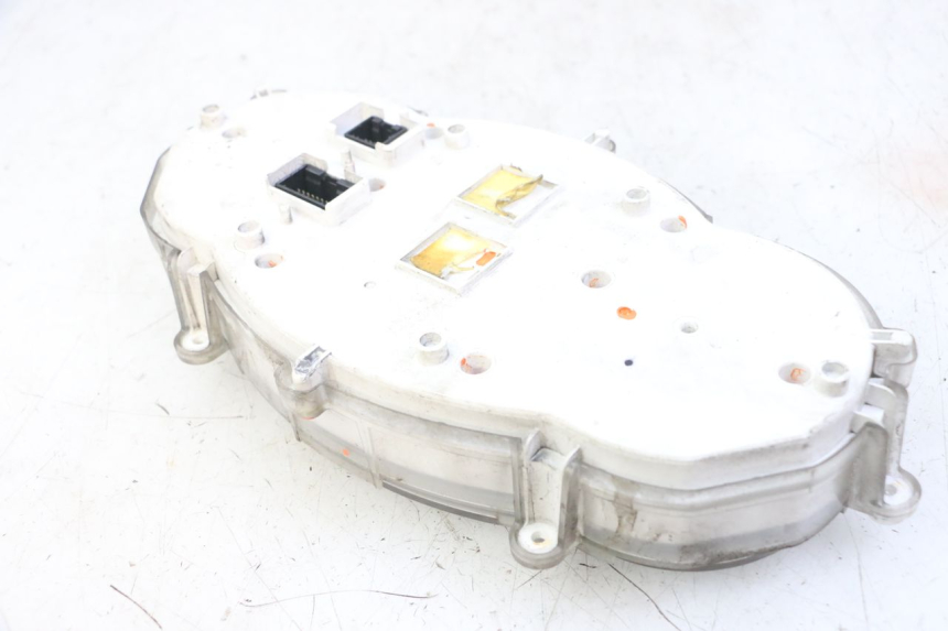 photo de CONTACHILOMETRI PIAGGIO MP3 LT 400 (2007 - 2012) - Dettagli dei punti di fissaggio