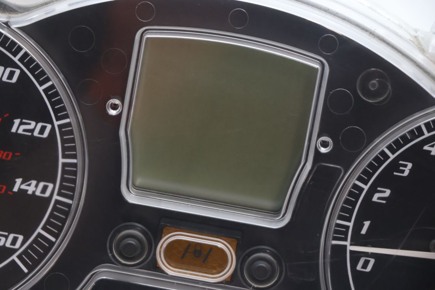 photo de CONTACHILOMETRI PIAGGIO MP3 LT 300 (2010 - 2016) - Zoom sullo stato d'uso