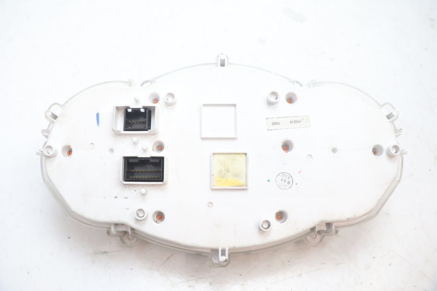 photo de CONTACHILOMETRI PIAGGIO MP3 LT 300 (2010 - 2016) - Dettagli dei punti di fissaggio