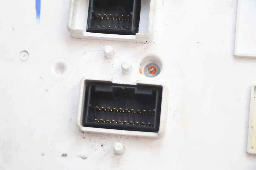 photo de CONTACHILOMETRI PIAGGIO MP3 LT 300 (2010 - 2016) - Ricambio usato controllato